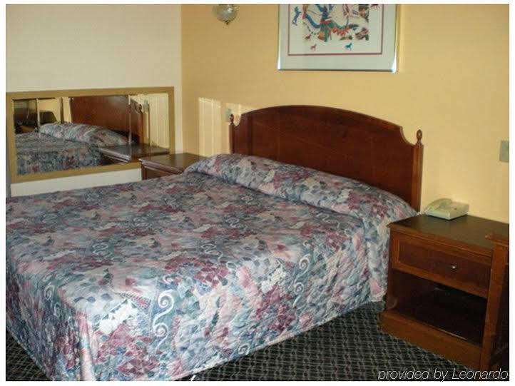 Hotel Corona Ca - Hwy 91 Buitenkant foto